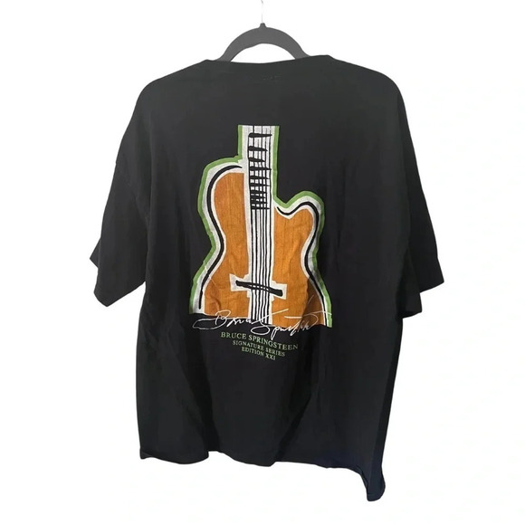 Vintage | Hard Rock Cafe | Bruce Springsteen Signature Series  T-Shirt | Size XL - Picture 1 of 9